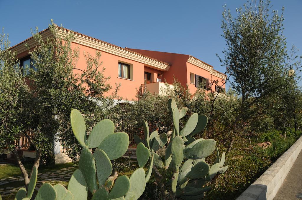 Eldivin Bed & Breakfast San Teodoro  Exterior photo